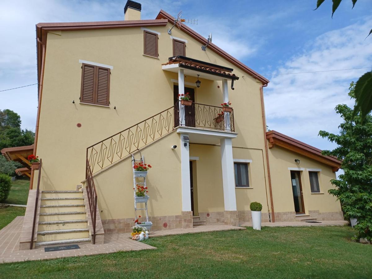 Le Margherite Country House Montefalcone Appennino Eksteriør billede